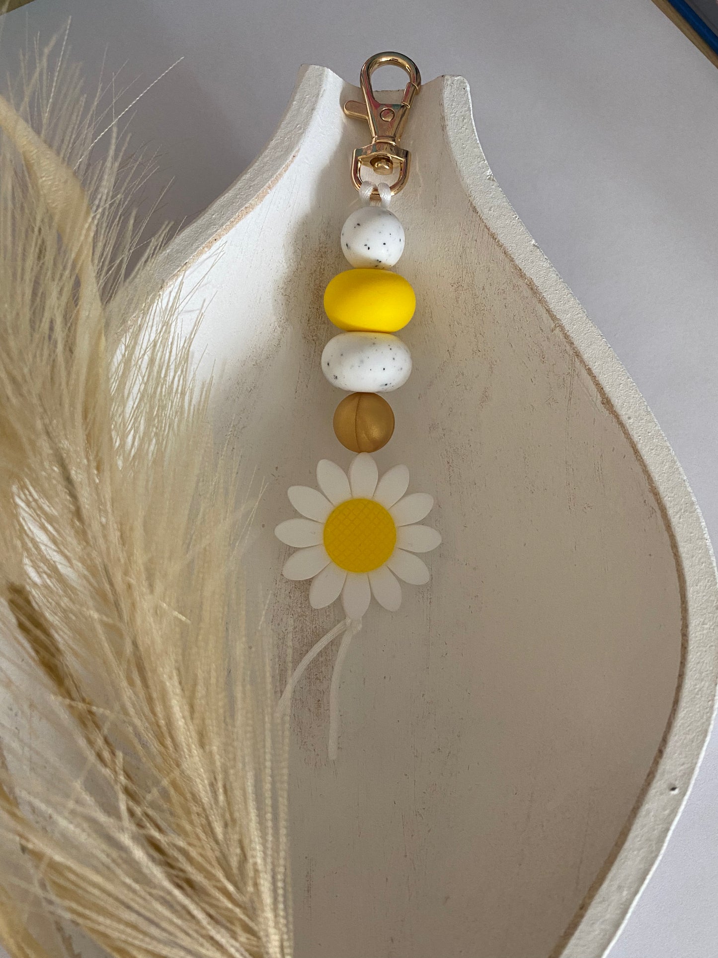 White Sunflower Keyring