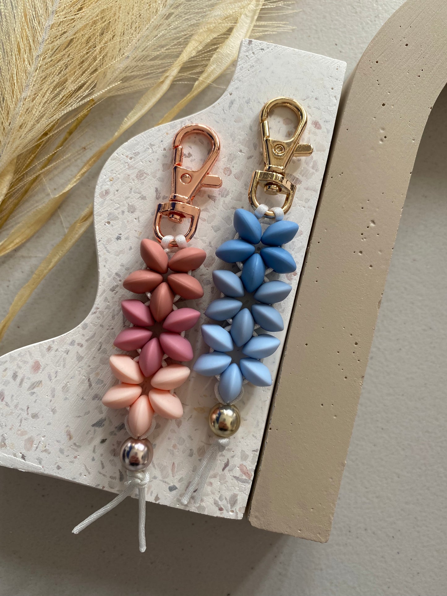 Blue Ombre Flower Keyring