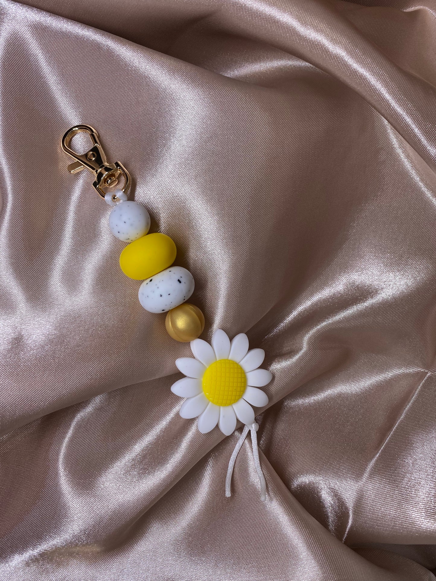 White Sunflower Keyring