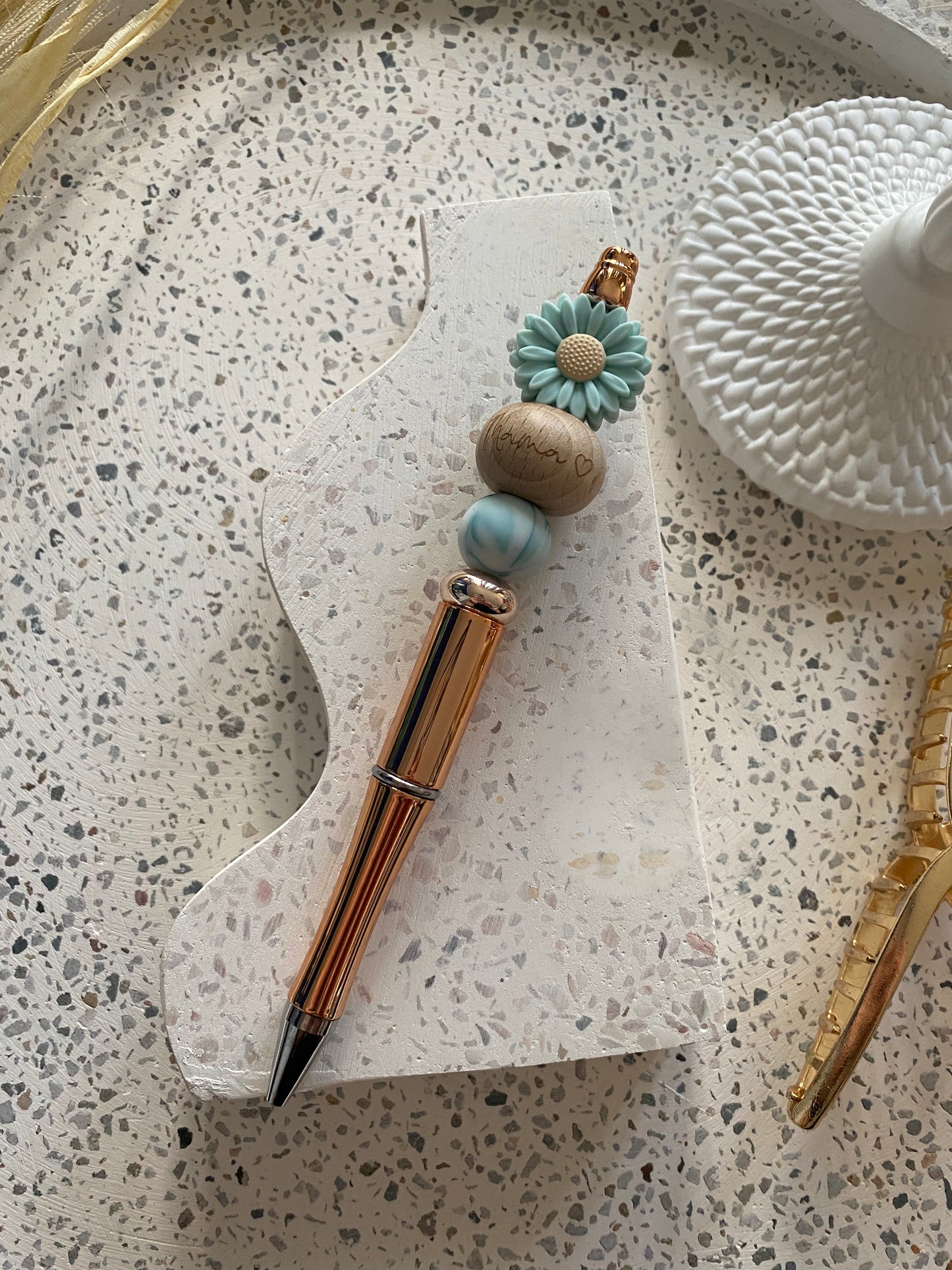 Mini Seaglass Daisy ‘Mama’ Pen